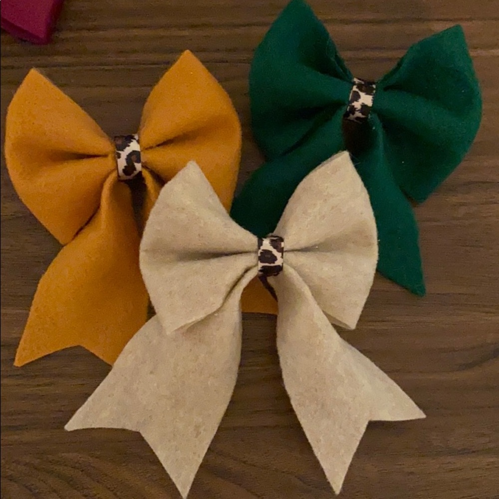 Felt fall bows